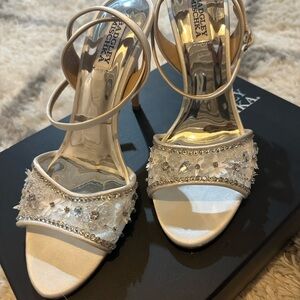 Badgley Mischka White Embellished Women's Heels